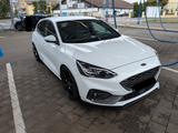 Ford Focus 2,3 EcoBoost ST Styling-Paket ST Styli...