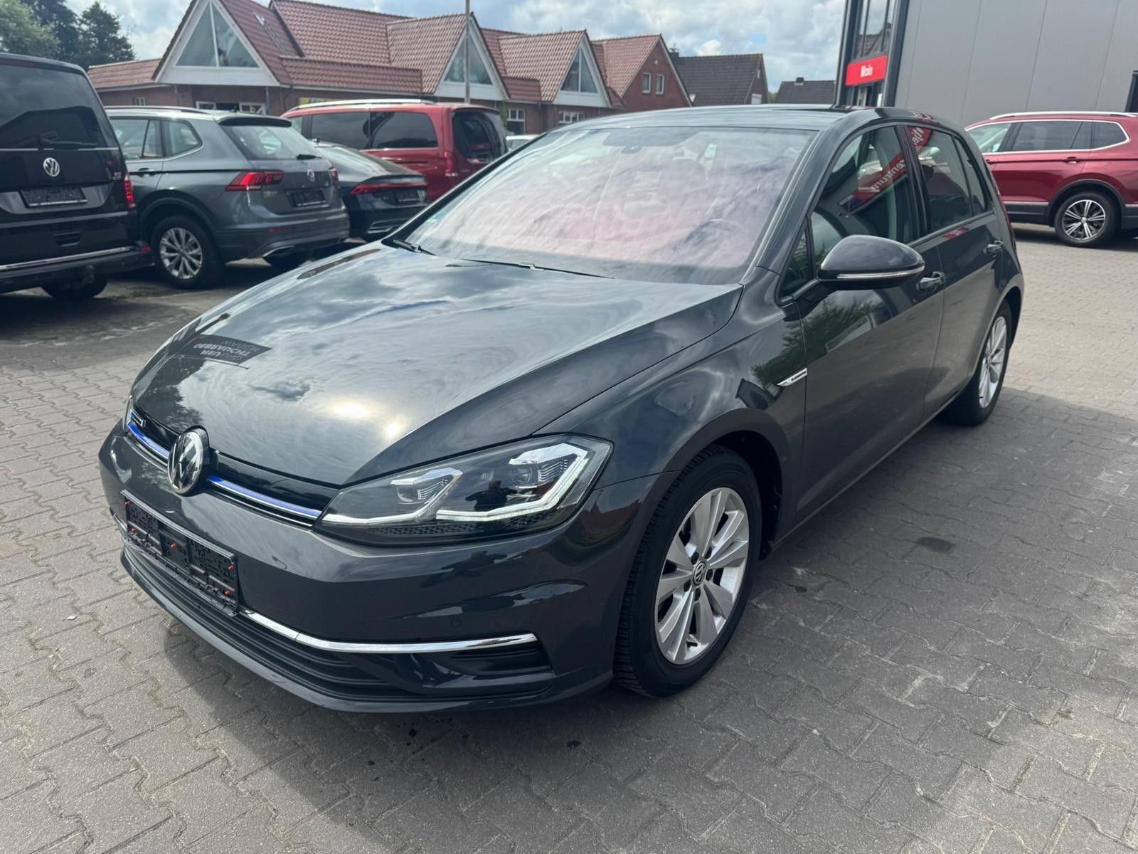 Volkswagen Golf 1,5 BlueMotTechn ACC MFL PDC Navi Klima TOP