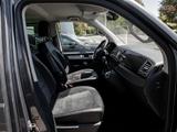 Volkswagen T6 Multivan 2,0 TDI Comfortline an Händler - VW T6 Gebrauchtwagen in Hamburg