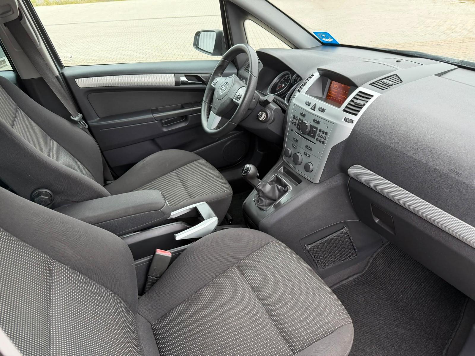 Opel Zafira B Sport