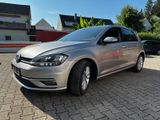 Volkswagen Golf VII Lim. 1.6 TDI Comfortline Carplay - mit Diesel-Antrieb: Kleinwagen, Automatik