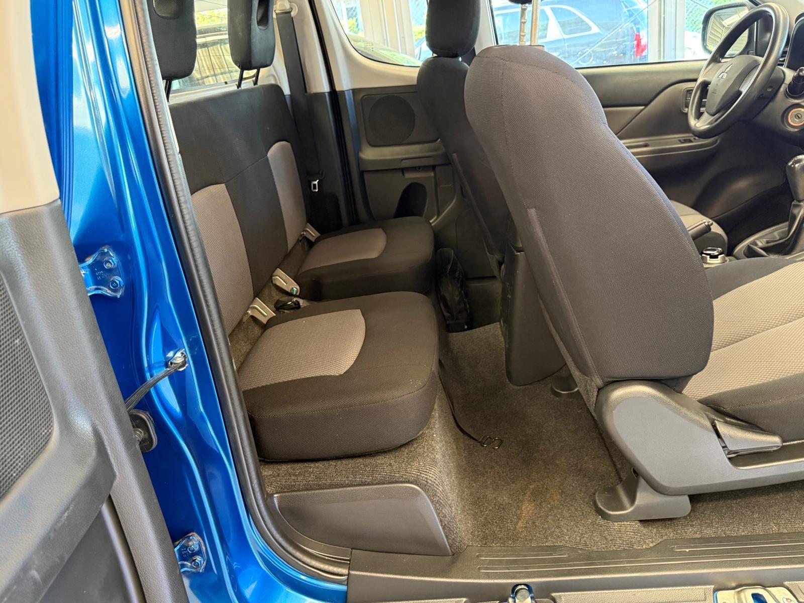 Mitsubishi L200 Basis Club Cab 4WD 1Hand AHK 3,5t LKW-Zul