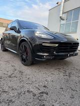 Porsche Cayenne Turbo  - Porsche Cayenne Gebrauchtwagen in Stuttgart