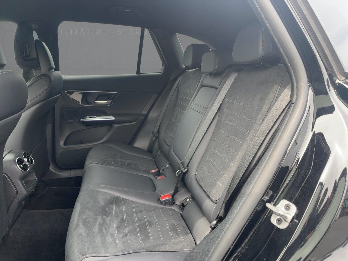 Fahrzeugabbildung Mercedes-Benz GLC 300 d 4M AMG/Night/Kamera/Digital-Light/AHK