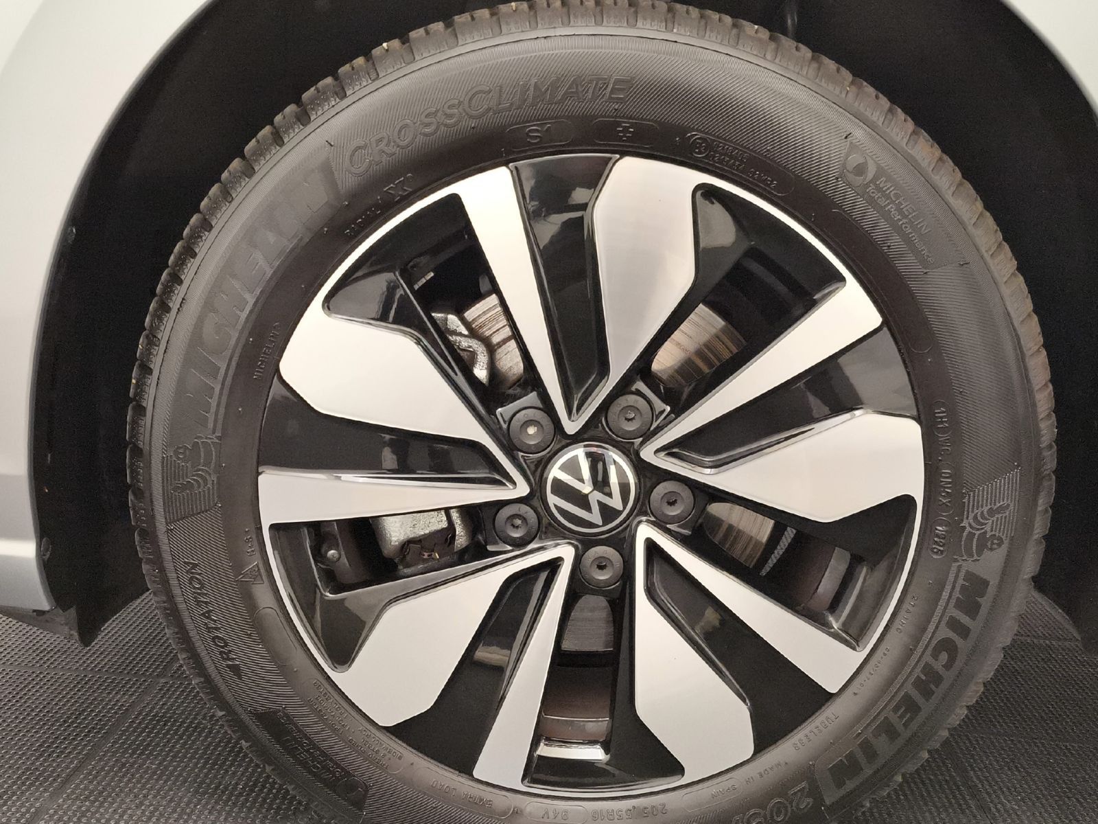Volkswagen Golf VIII 1.5 TSI Goal ACC Navi PDC LED PDC foto 4