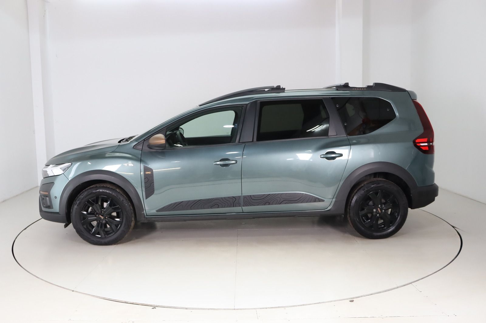 Fahrzeugabbildung Dacia Jogger  TCe * 7-Sitzer * Navi * LED * Sitzhzg.