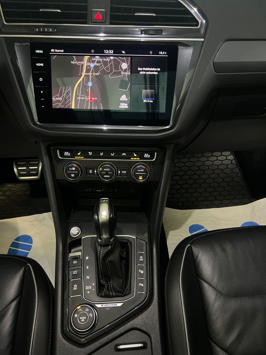 Fahrzeugabbildung Volkswagen Tiguan 2.0TDI DSG Highline 4Motion R line 239PS