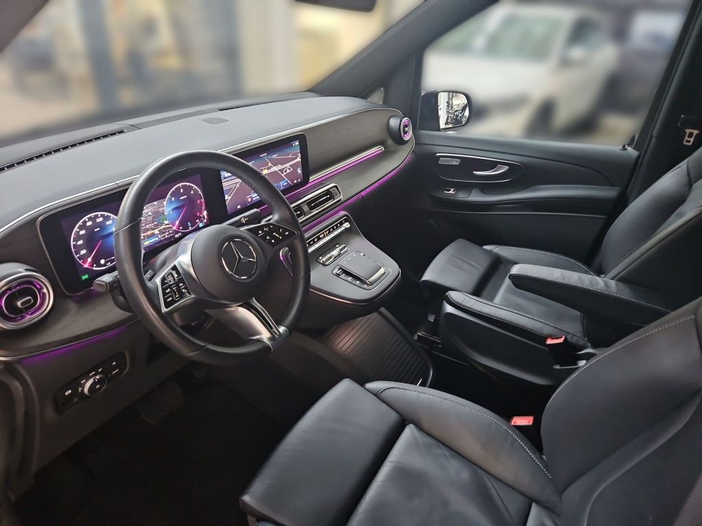 Fahrzeugabbildung Mercedes-Benz V 300 AVG extralang 8 Sitze STHZ AR ele.ST DISTR