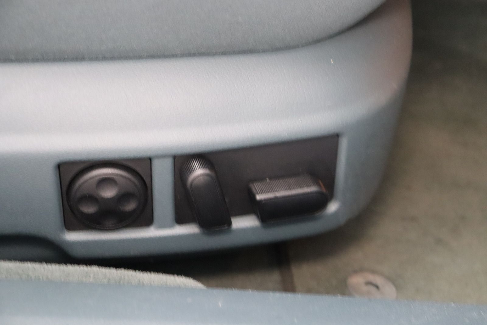 Fahrzeugabbildung Audi A6 2.8 multitronic Avant * Xenon * Memory * PDC