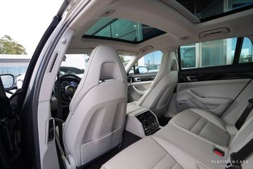 Porsche Panamera - 10