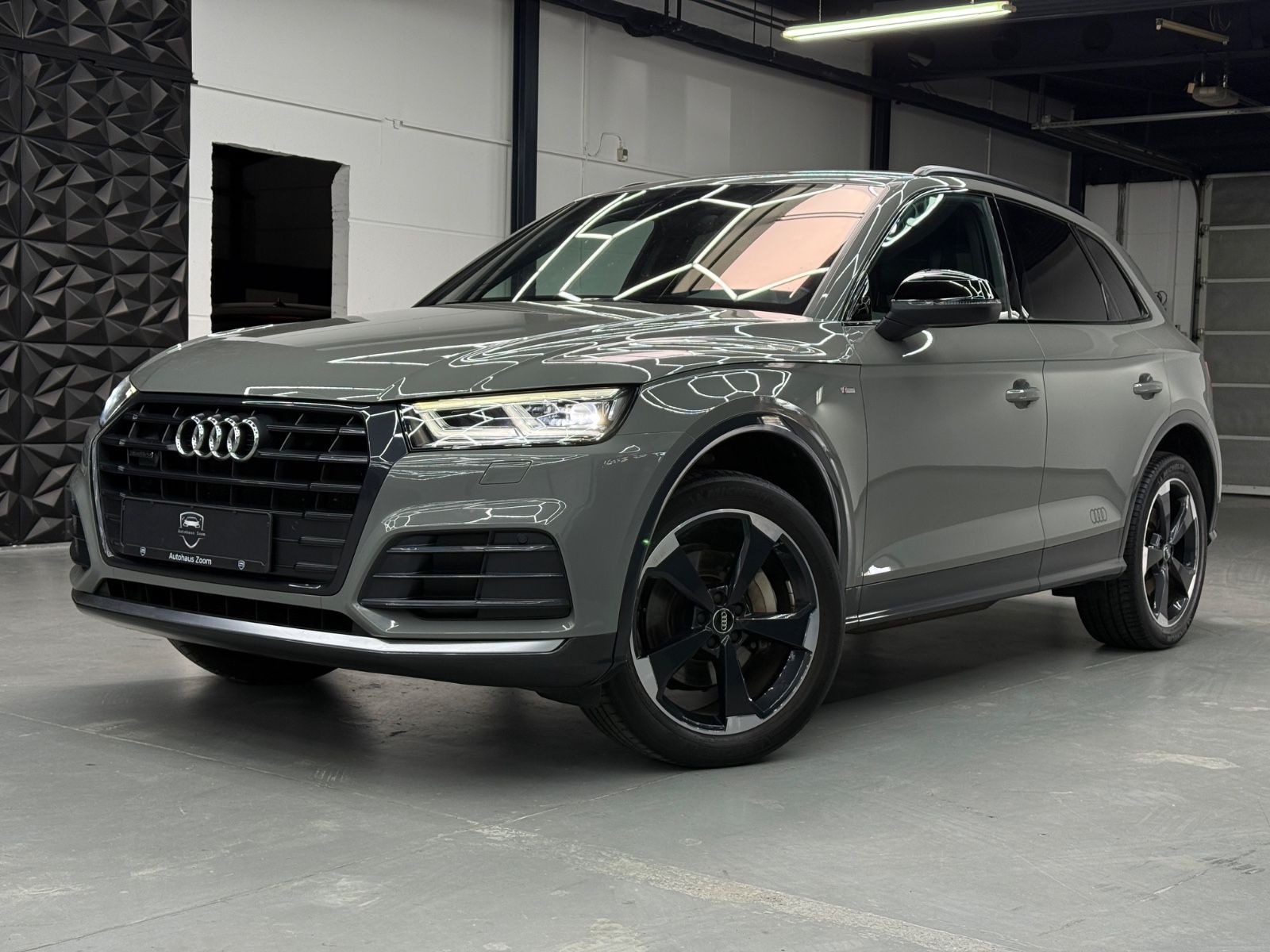 AUDI Q5 2.0 TDI quattro S line Black 2.HD*KAMERA*AHK