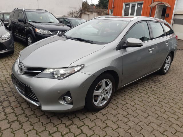 Toyota Auris 2,0 Touring Sports Executive