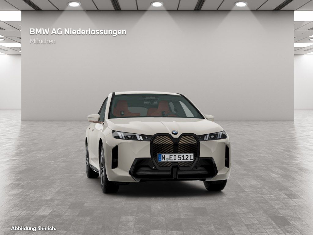 BMW iX - Bild 12