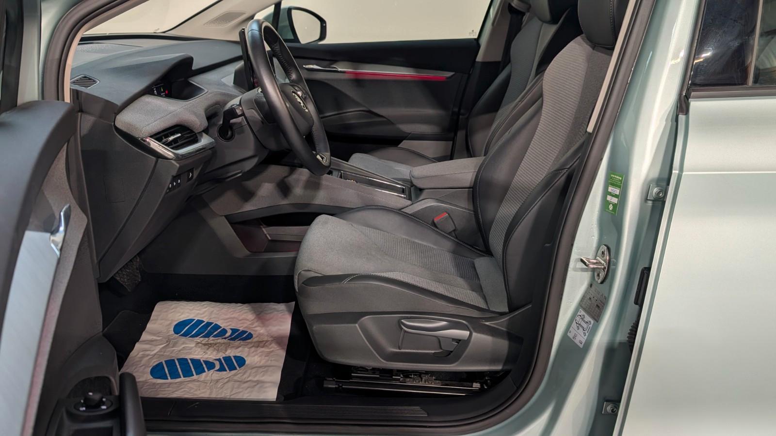 Skoda Enyaq 60 Loft LANE*FRONT*SHZ*KAM*PANO*MATRIX