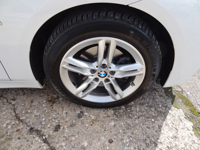 Fahrzeugabbildung BMW 218 Active Tourer/M-Paket/2.Hd/TopZustand/