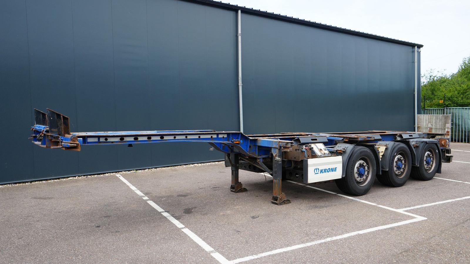 Krone 3 axle container chassis extendable trailer