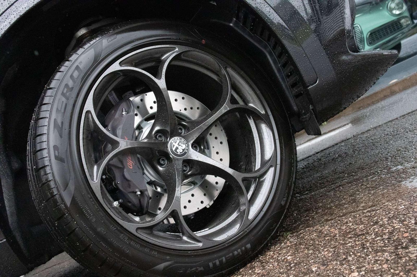 Fahrzeugabbildung Alfa Romeo Stelvio Quadrifoglio 2,9l Q4 vom AR Vertragshänd
