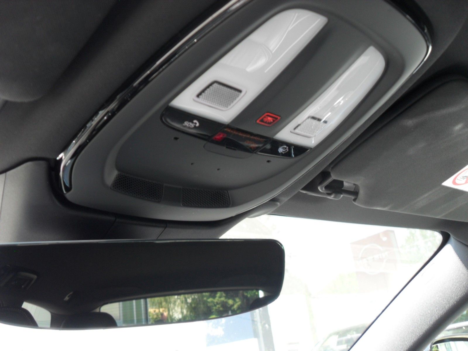 Fahrzeugabbildung Volvo V90 B4 Cross Country Plus AWD