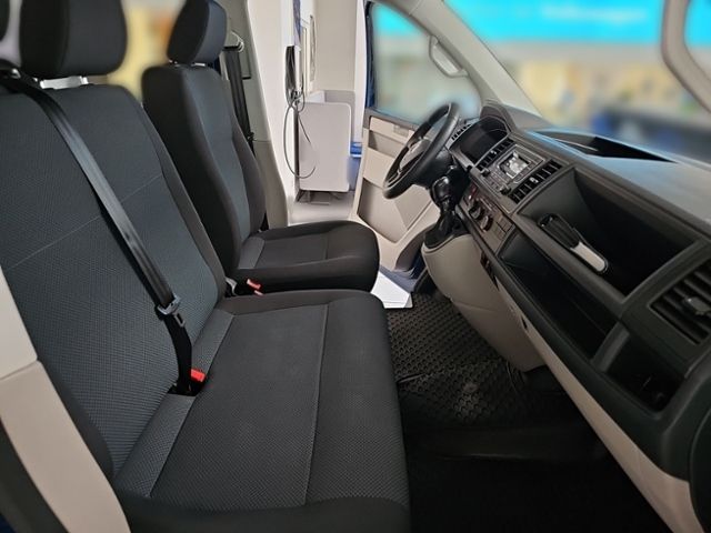 Fahrzeugabbildung Volkswagen T6 Transporter Kombi LR 2.0 TDI AHV KLIMA 9-SITZ