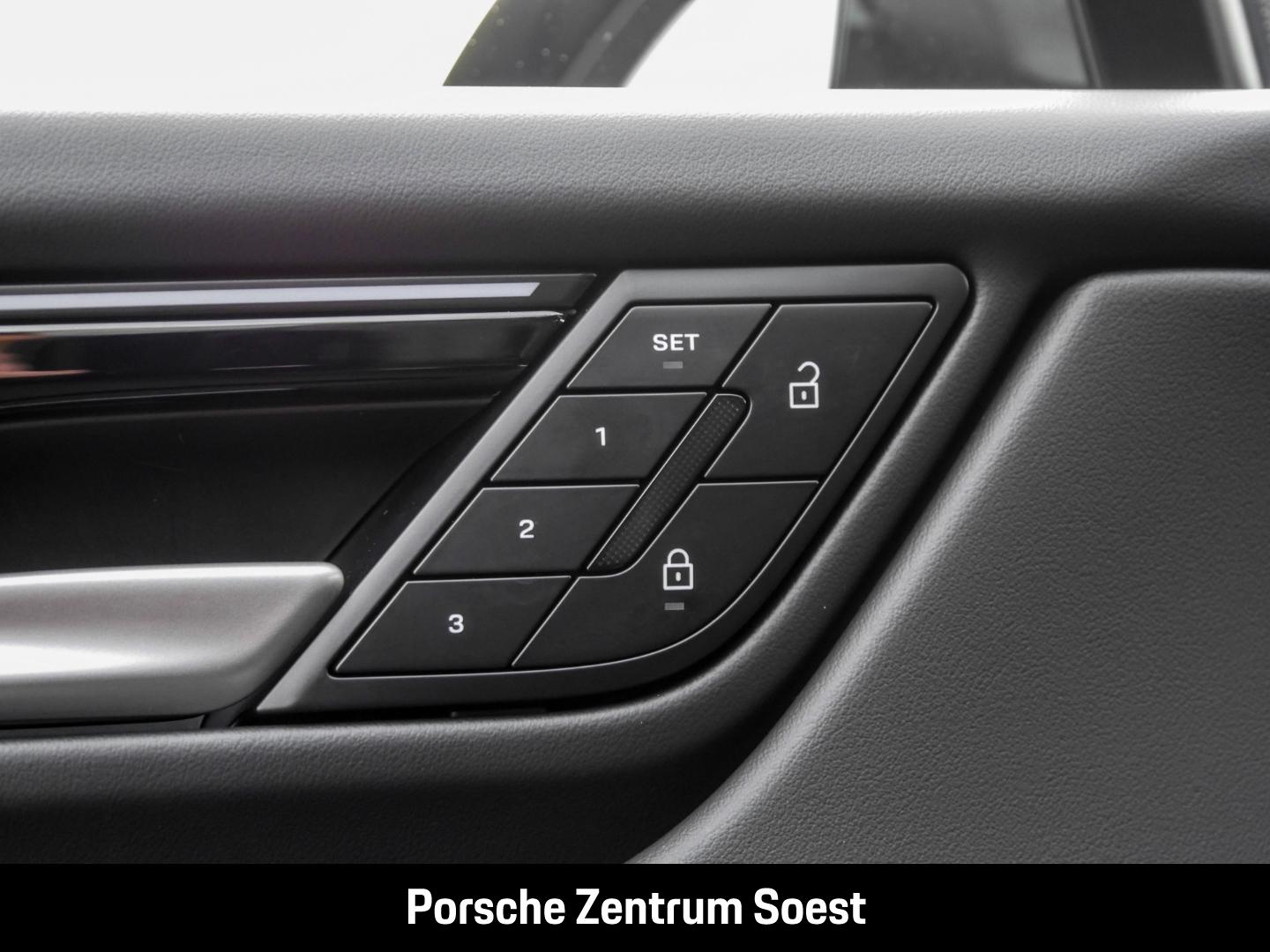 Porsche Macan Electric Basis/21-Zoll/Panoramadach/BOSE