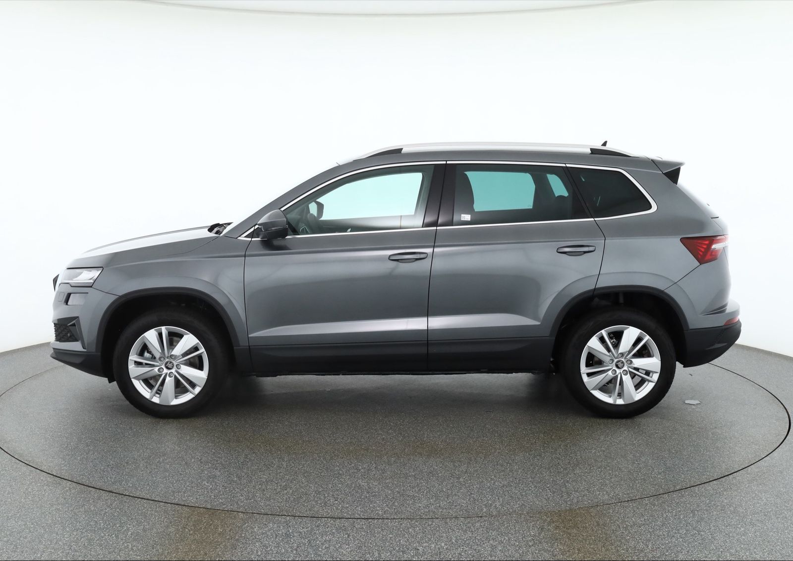 Skoda Karoq 1.5 TSI DSG LED ACC Navi AHK Kamera imagem 2