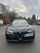 Alfa Romeo Giulia 2.9 V6 Bi-Turbo 375 kW AT8 Quadrifogl... - Alfa Romeo Giulia in Dortmund