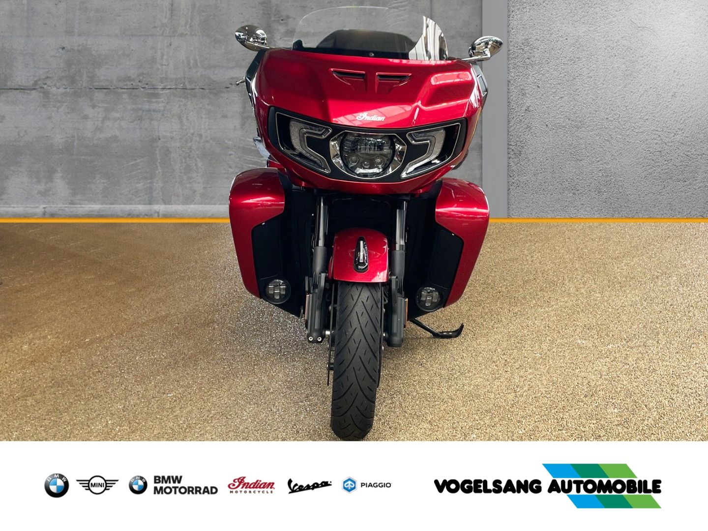 Fahrzeugabbildung Indian Challenger Pursuit, Luxury Line, Zusatzscheinwer