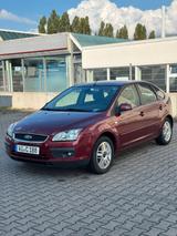 Ford Focus 1.6 Ghia Modell - Ford Focus aus 2007: Ghia