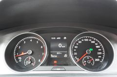 Fahrzeugabbildung Volkswagen Golf VII Lim. BMT Navi Tempo DSG Massage Kamera
