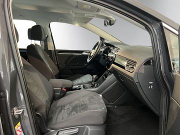 Bild 16 VW Touran 2.0 TDI Highline +NAVI+LED+ACC