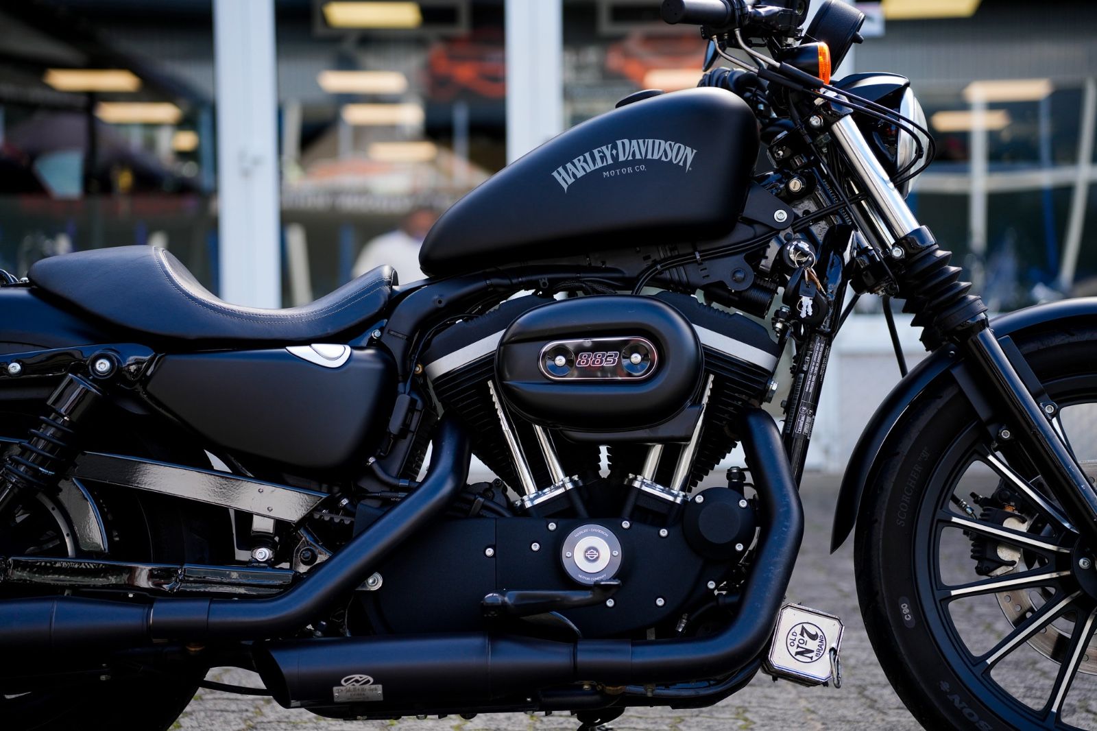 Fahrzeugabbildung Harley-Davidson XL883N Sportster Iron 883 - Jekill - 1. Hand