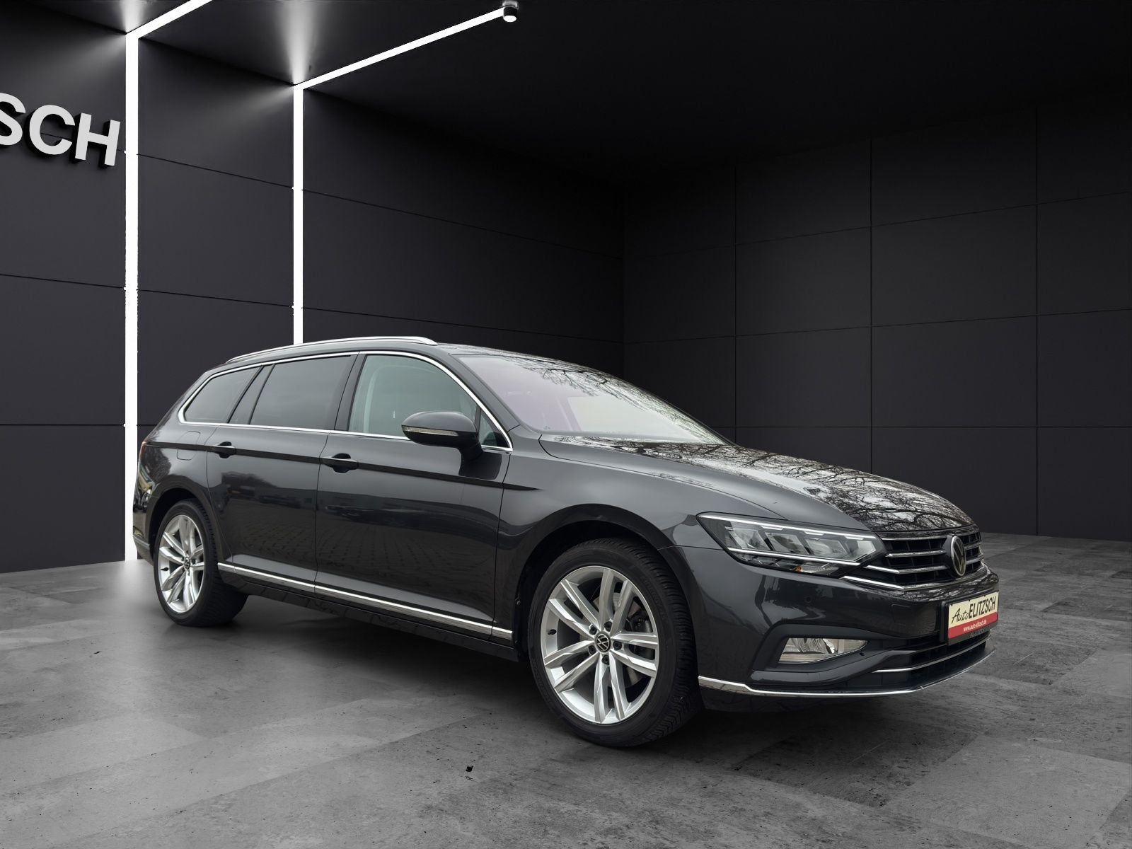 Fahrzeugabbildung Volkswagen Passat Variant TSI Elegance DSG Navi ACC RFK AID