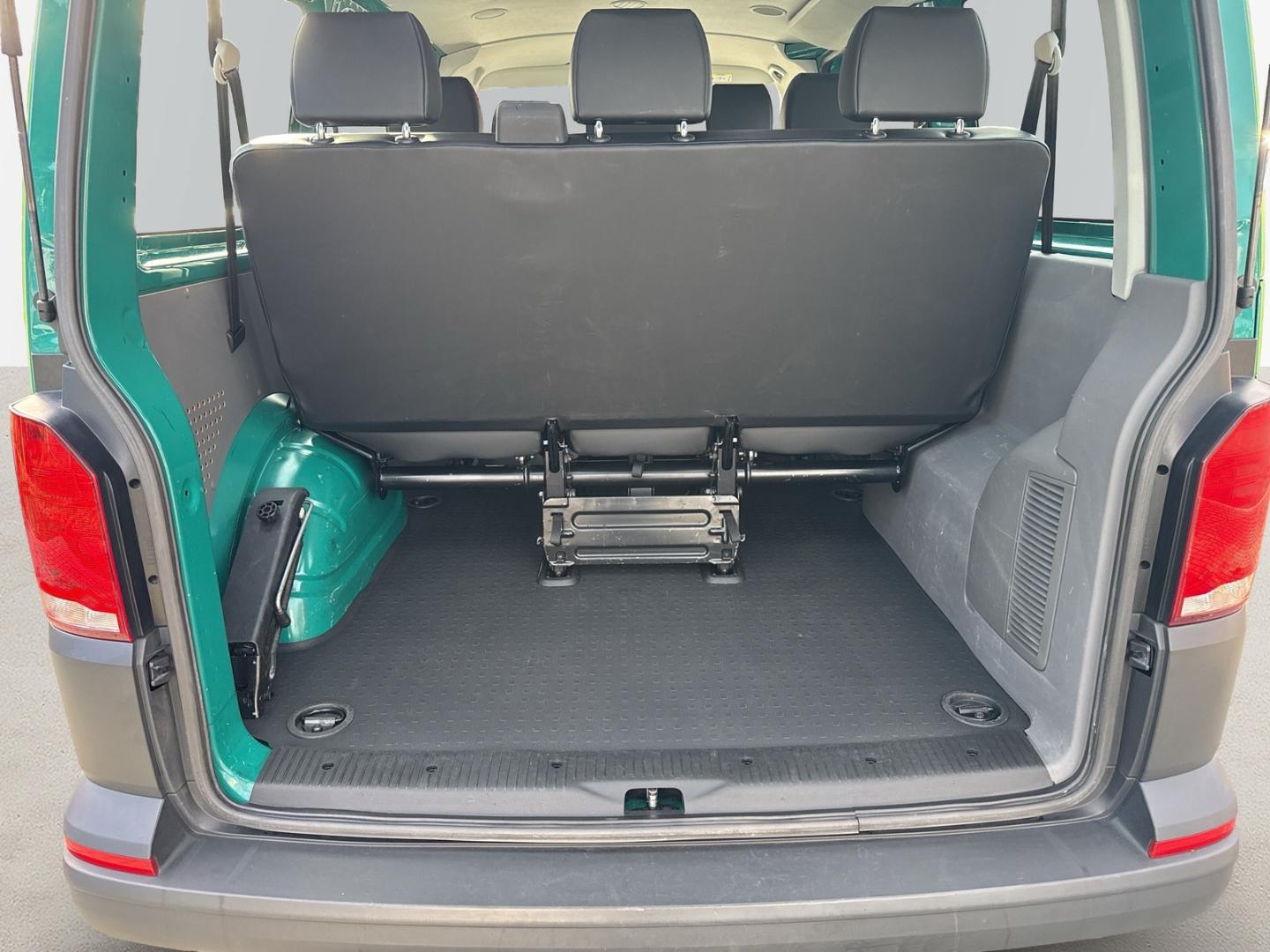 Volkswagen T6.1 Transporter Kombi 2.0 TDI 5-Gang Navi Klima