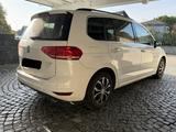 Volkswagen Touran 1.5 TSI DSG Comfortline OPF 7-Sitzer - VW Touran von privat