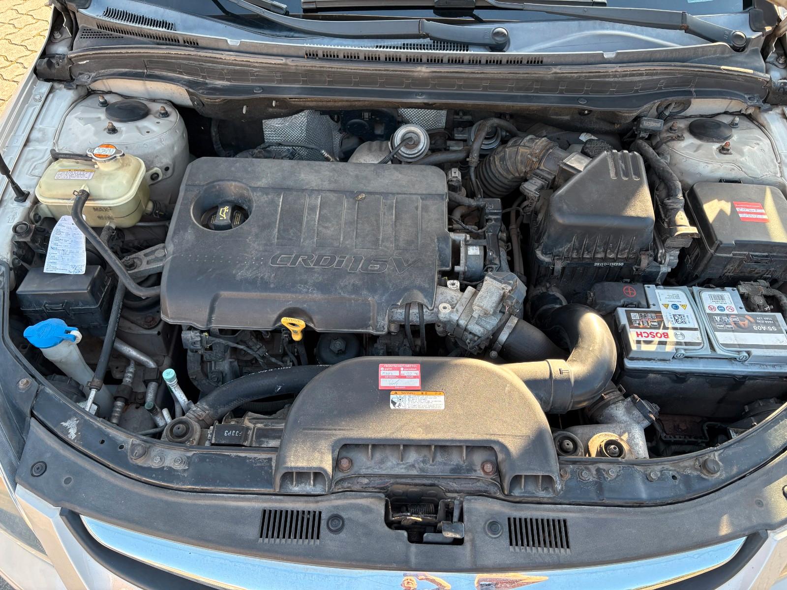Hyundai i30 2010 — photo 11