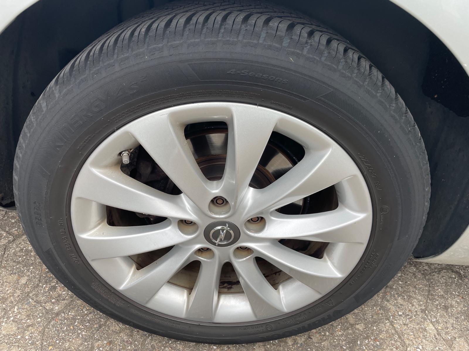 Opel Astra 2015 — photo 17