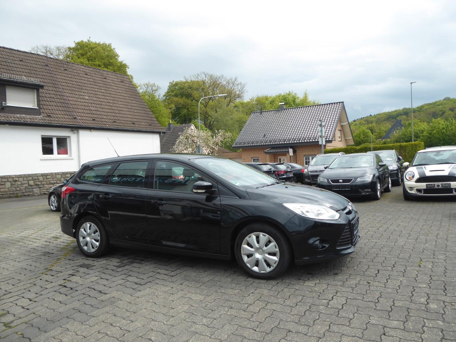 Ford Focus 2011 — photo 6