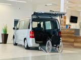 Mercedes-Benz V 200 Behindertengerecht-Rampe - Mercedes-Benz V 200: Kleinbus