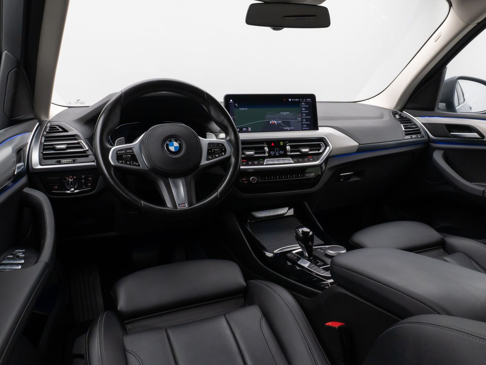 Fahrzeugabbildung BMW X3 xD30d 360°Laser HUD HiFi AHK Komfort Sport