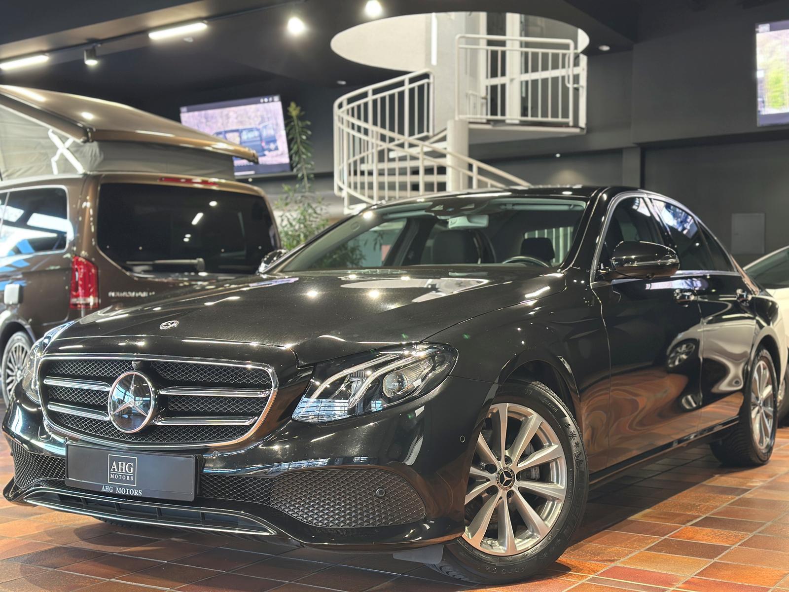 Mercedes-Benz E 220 LIMOUSINE AVANTGARDE DISTRONIC COMAND 360°