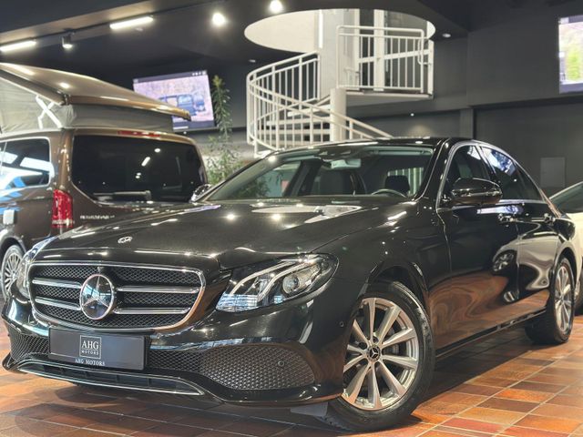 MERCEDES-BENZ E 220 LIMOUSINE AVANTGARDE DISTRONIC COMAND 360°