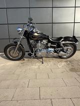 Harley-Davidson Dyna Custom Umbau - HARLEY-DAVIDSON CUSTOM UMBAU