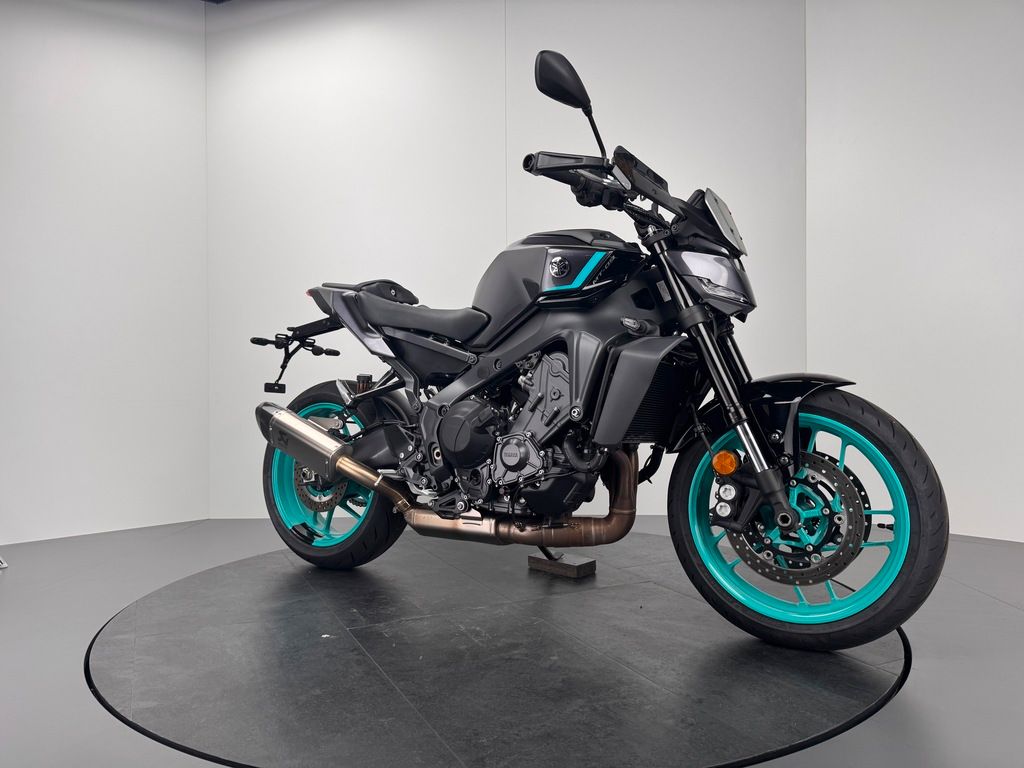 Fahrzeugabbildung Yamaha MT-09 *AKRAPOVIC *NEUWERTIG