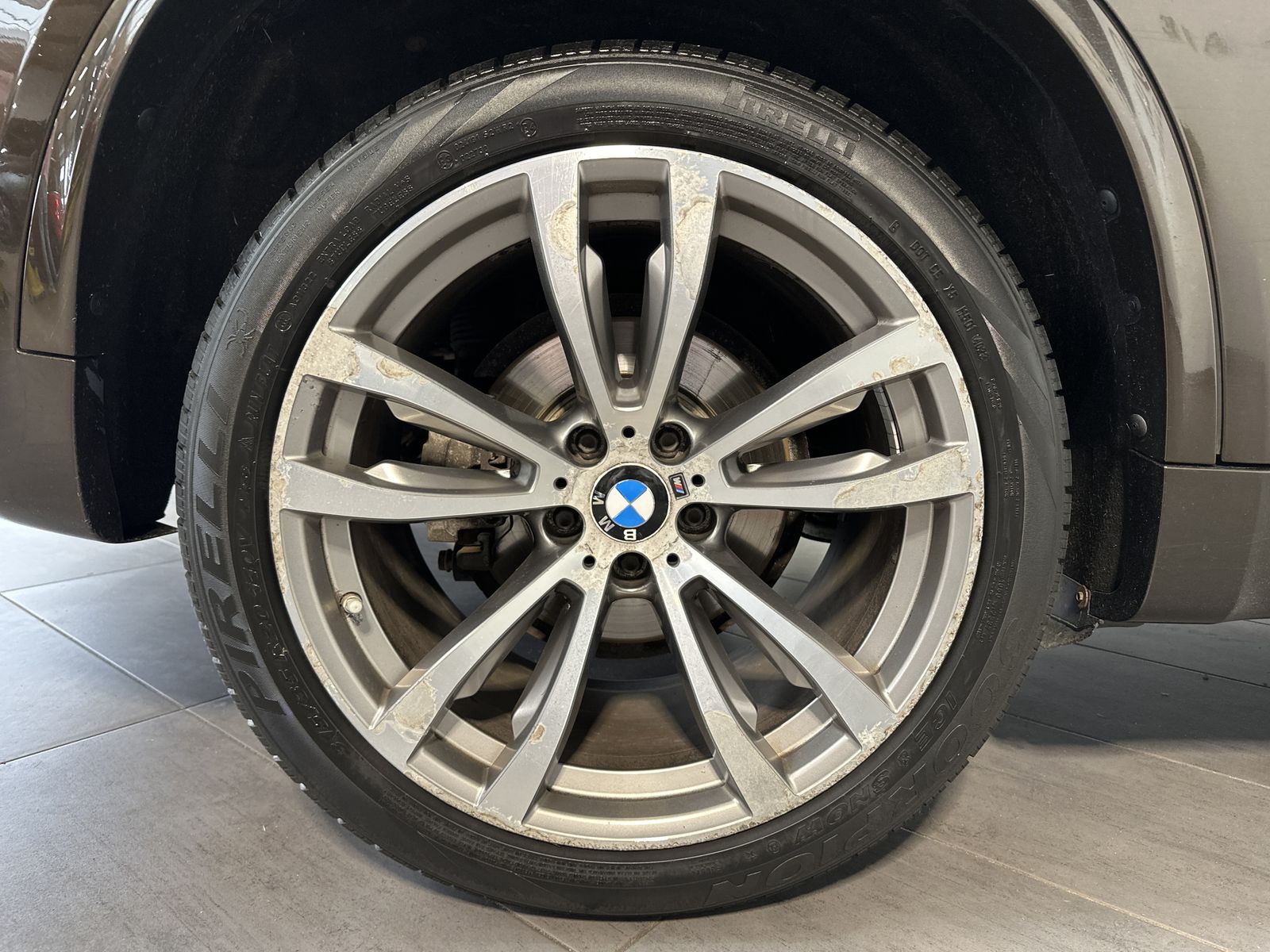 Fahrzeugabbildung BMW X5 xDrive30d M-Sport NAV+LED+PANO+KAM+HUD+H&K+PP