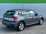 Skoda 116PS 130 Jahre Climatronic SHZ KAMERA+PDC LM16" - mit Benzin-Antrieb: Geländewagen