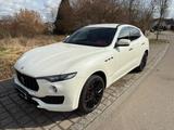 Maserati Levante SQ4 GRANSPORT von privat