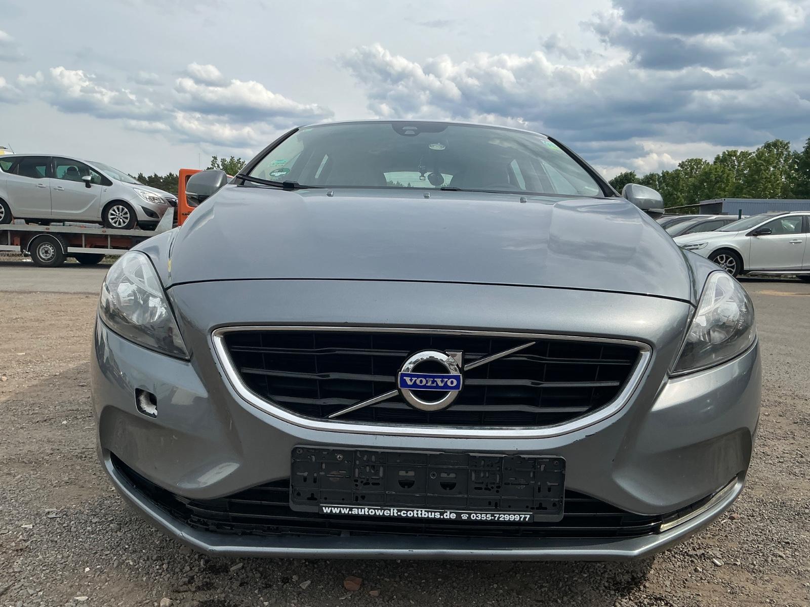 Volvo V40 Summum