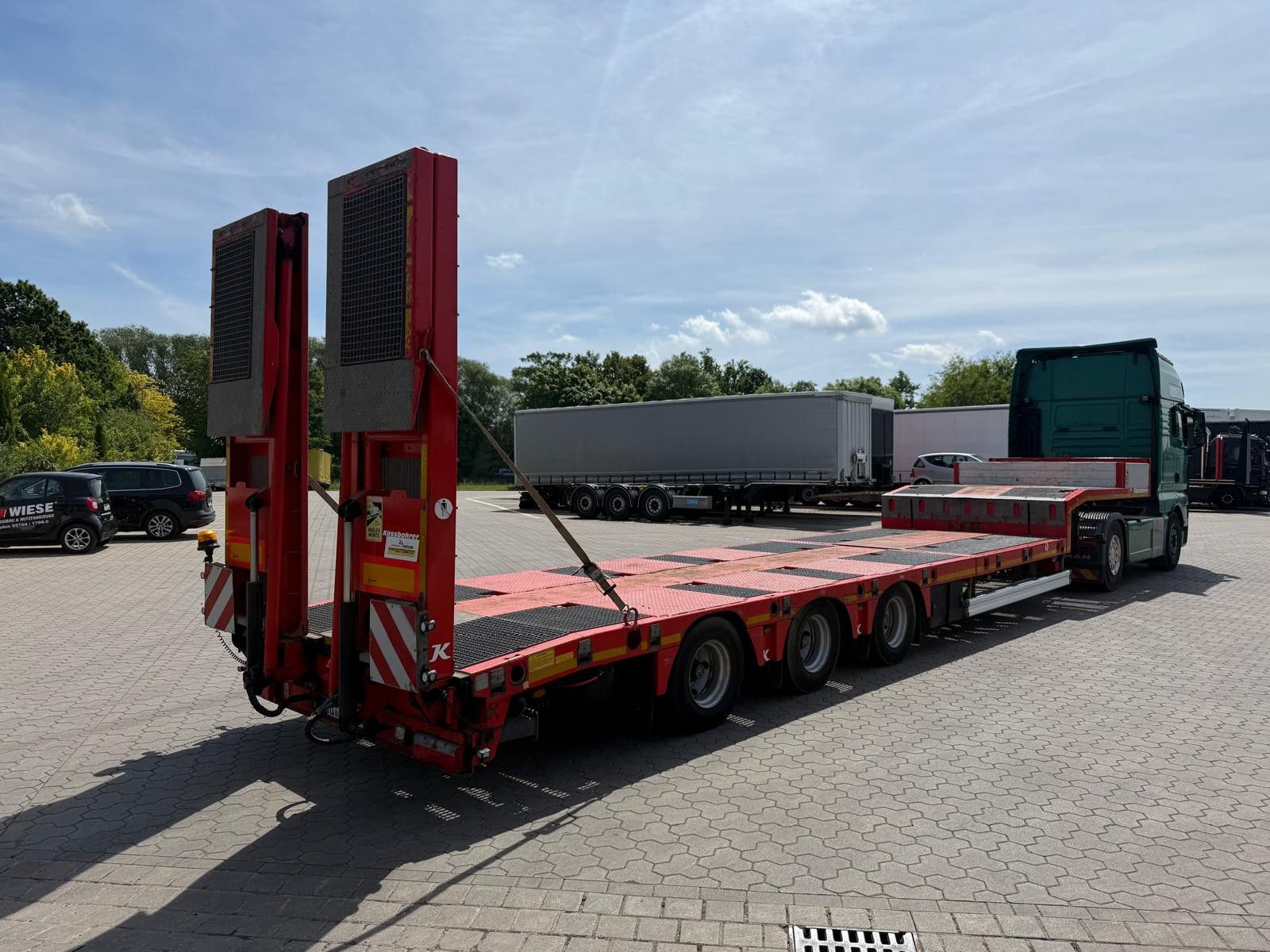 Fahrzeugabbildung Kässbohrer SLS.HS Tieflader mit hydr. Schwanenhals
