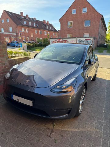 Tesla Model Y AWD Long Range 2022 EAP ACC Boost