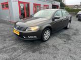 Volkswagen Passat Lim. Trendline BlueMotion 1* Hand* - gebrauchte VW Passat aus dem Jahr 2013
